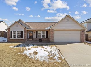 14825 S Fern Pl, Glenpool, OK 74033