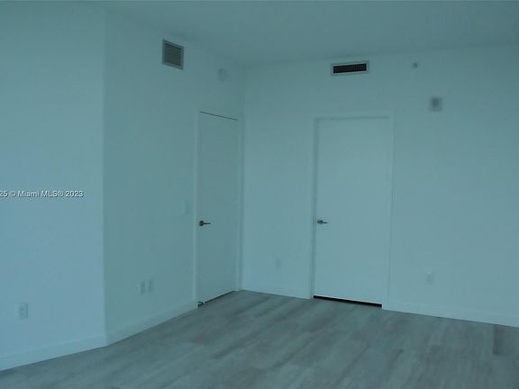 5th image of 2900 NE 7th Ave Unit 2705