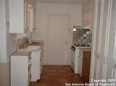 4th image of 7227 Rock Knoll Dr