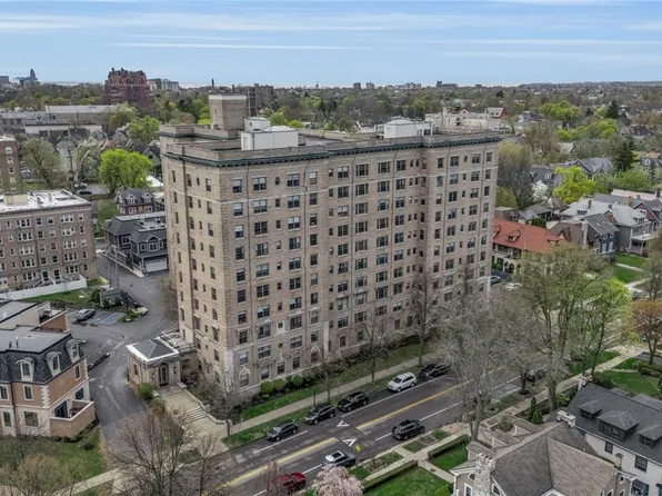 33 Gates Cir #4D, Buffalo, NY 14222