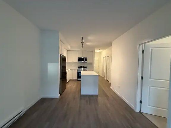 3rd image of 15777 85th Ave #204