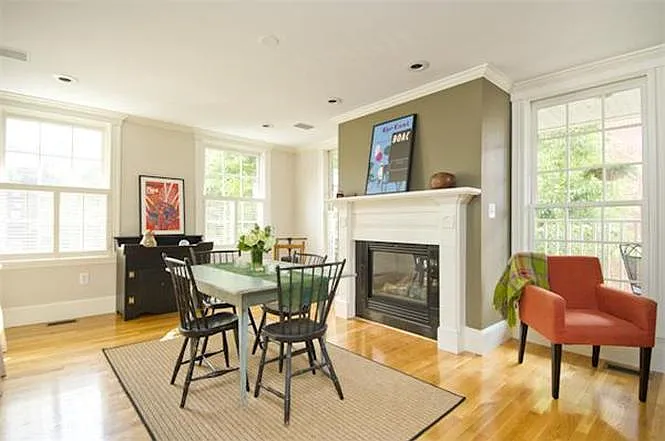 54 Chestnut St #2 — Photo 4