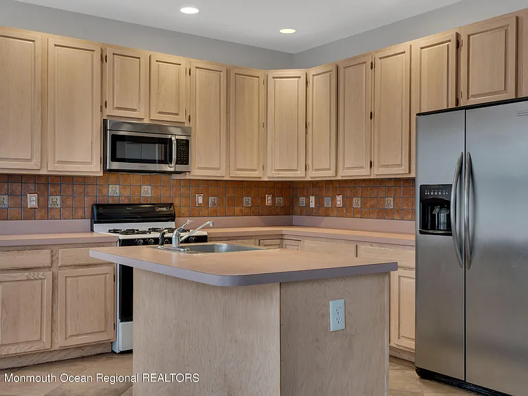 505 Buhler Ave — Photo 24