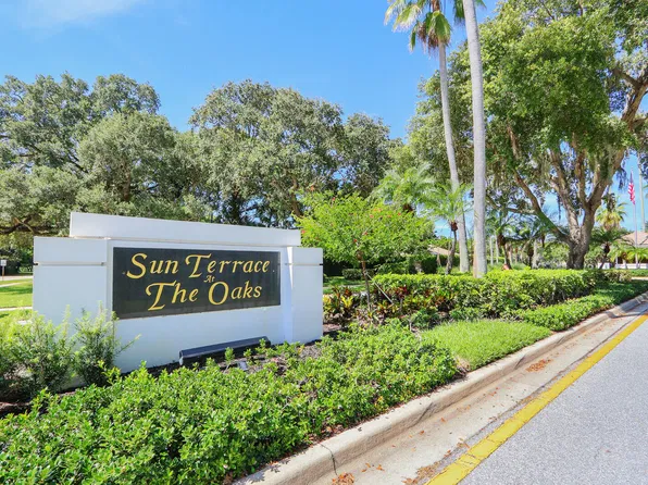 8701 CHAPMAN OAK Court, Palm Beach Gardens, FL 33410