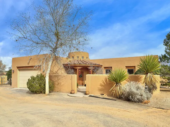 40 Pantala Naga Pampa Rio, Rio Rancho, NM 87124