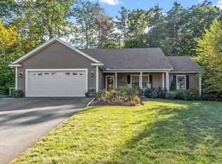 17 White Cir, Templeton, MA 01468