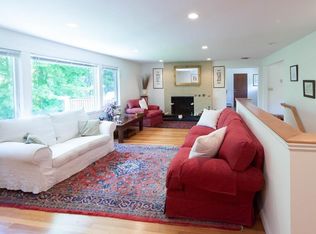 520 Glen Rd, Weston, MA 02493