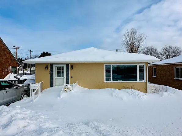 1024 Baldwin Ave, Negaunee, MI 49866