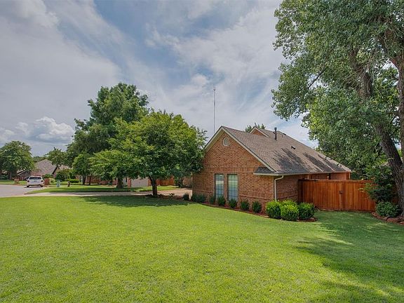 4th image of 13509 Creekside Dr