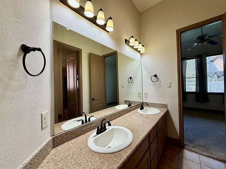 6223 Duke Trail Ln — Photo 22