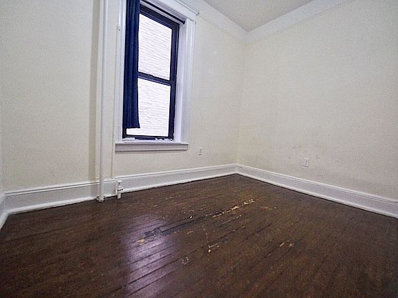 5th image of 3421 37th St APT 1L