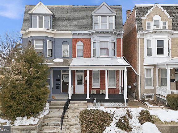 2nd image of 727 W King St
