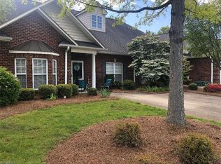 2059 Salisbury Sq, Winston Salem, NC 27127