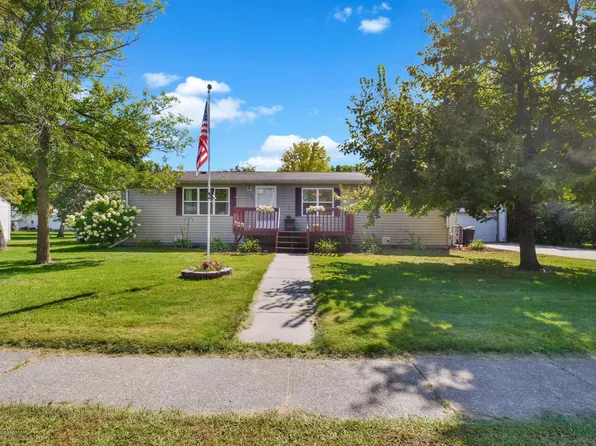 325 W 3rd Ave S, Ada, MN 56510