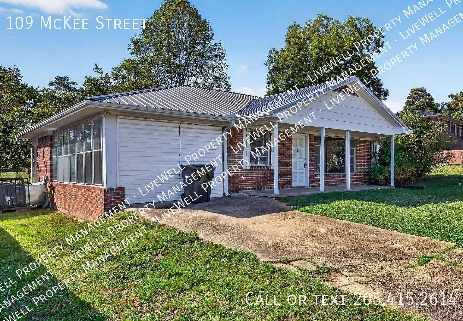 3 Bedroom, 2 Bath Brick Home in Bessemer — Photo 3