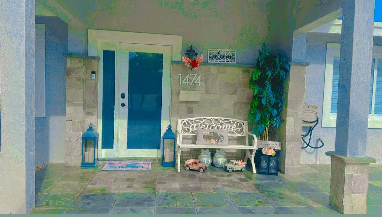 3 bed, 2.0 bath, 1688 sqft, $3,100 — Photo 2