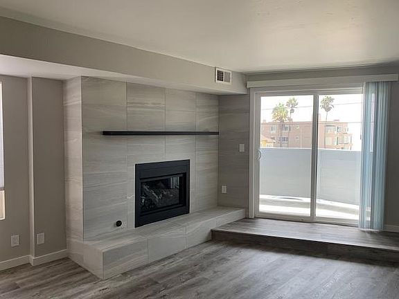 3rd image of 834 Tait St APT 1