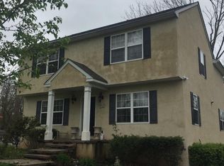 3034 Stump Hall Rd, Collegeville, PA 19426