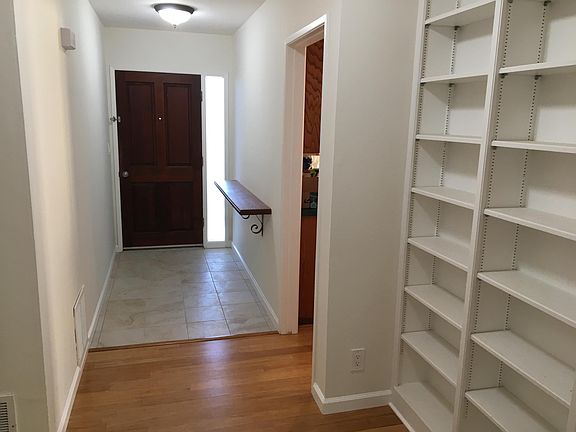 2nd image of 440 La Lata Pl