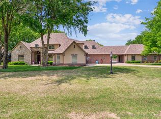 6922 Hackberry Rdg, Owasso, OK 74055