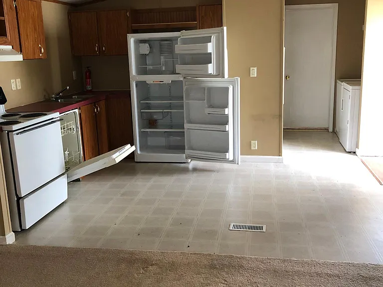 113 Southern Oaks Ln — Photo 2