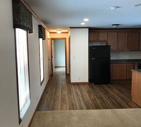 4th image of 4925 Genesse St #610S