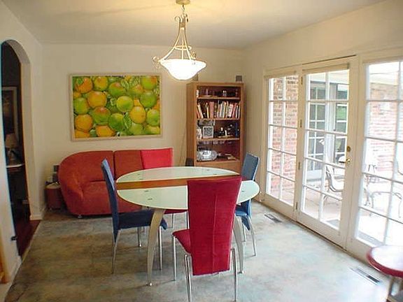 4th image of 5076 Cottonwood Dr