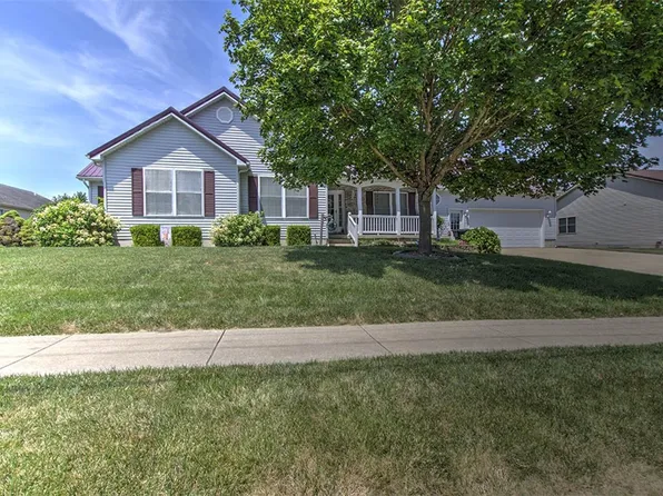 1215 Westside Dr, Mt Zion, IL 62549