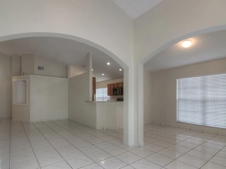 8344 Fort Thomas Way — Photo 5