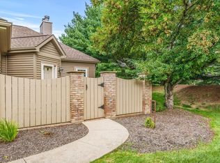 510 Wilshire Cir, Seven Fields, PA 16046