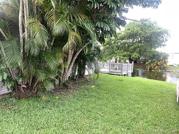 2nd image of 5371 SW 35th Ct