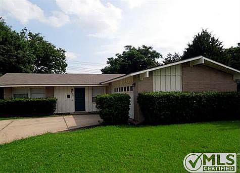 1st image of 3330 High Brook Dr