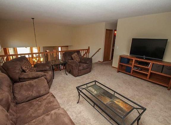 2nd image of 175 101st Ct NE