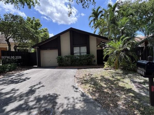 13520 SW 108th Street Cir N, Miami, FL