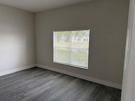 3rd image of 120 Hamilton Terrace