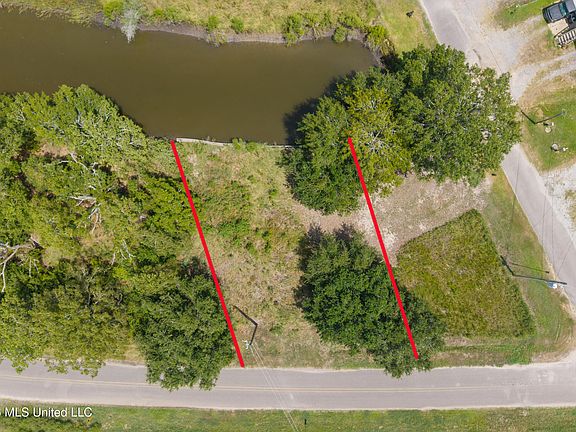 4th image of Blue Meadow Rd