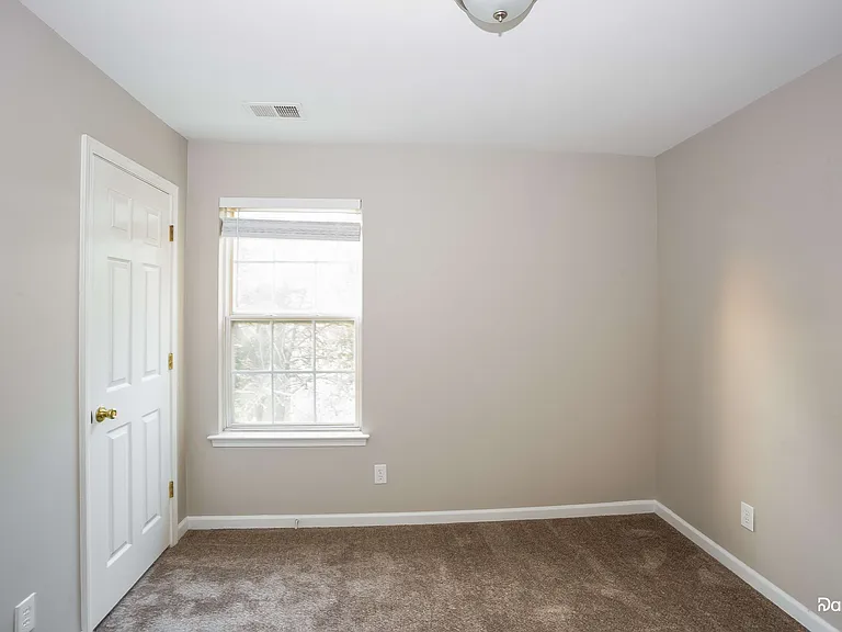 7819 Belchester Cir — Photo 10