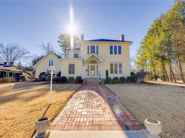 215 W South 1st St, Seneca, SC 29678