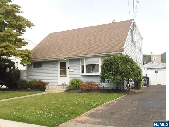 167 Oxford Ave, Saddle Brook, NJ 07663