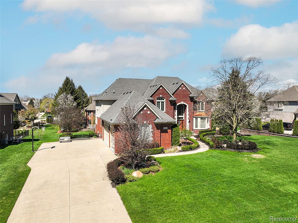 54182 Queensborough Dr, Shelby Township, MI 48315 | MLS