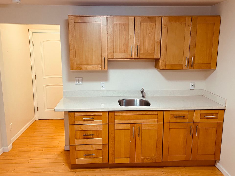 1st image of 640 Spruce Ave
