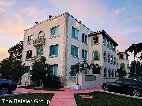 2nd image of 1001 W 46th St #104