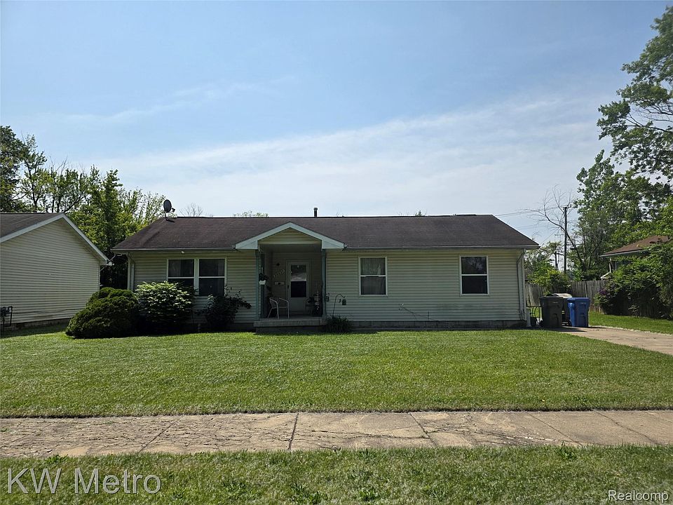 1st image of 29827 Oakwood St