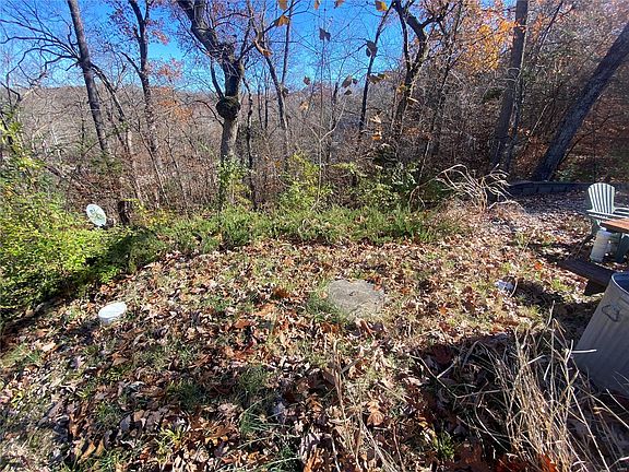 4th image of 15 Deer Run Trl
