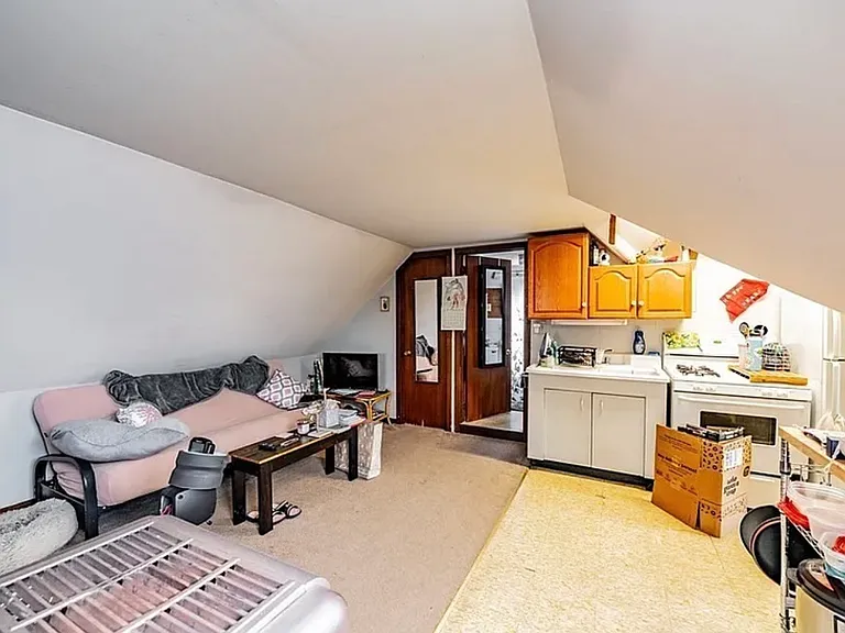 35 Orchard St #3 — Photo 4