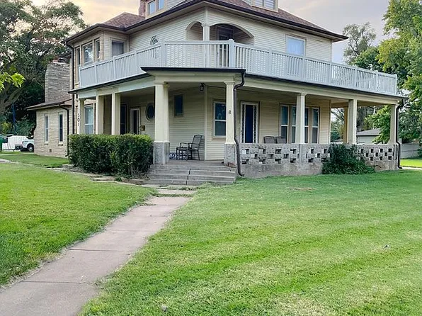 301 W 4th Ave, Saint John, KS 67576