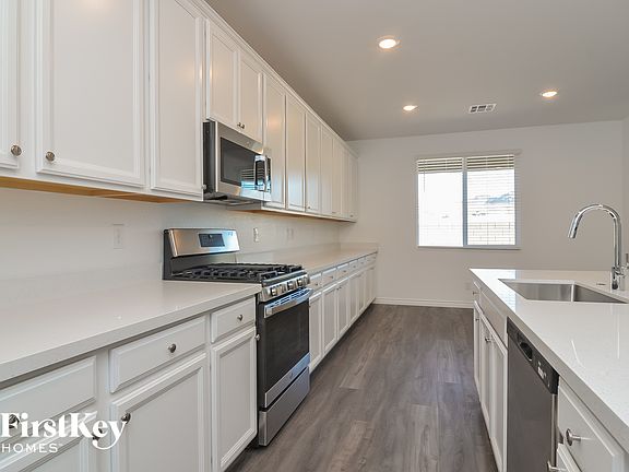 5th image of 2938 Moulin Heights St