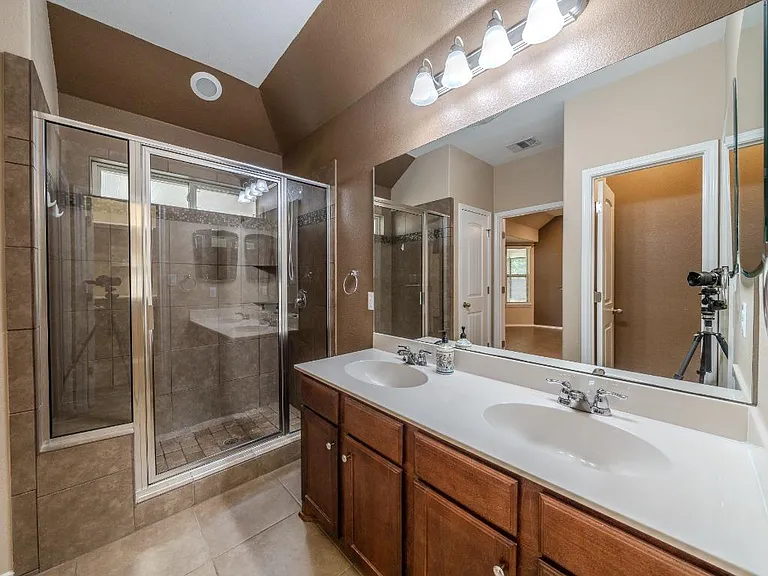 304 Jack Ryan Ln — Photo 13