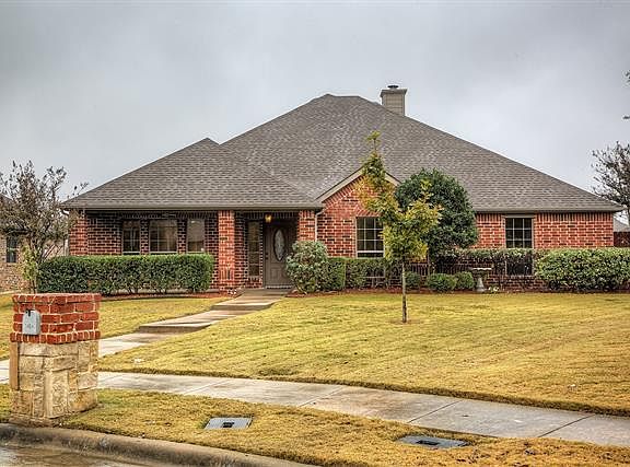 2nd image of 1404 Eagle Point