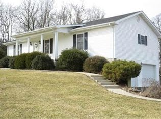 1026 C R Jones Rd, Columbia, KY 42728